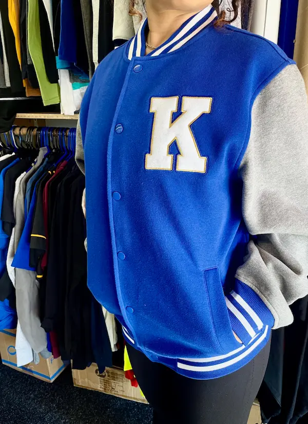 School Custom Tees 17 » Pipil Print SCHOOL-CUSTOM-VARSITY-JACKET-EMBROIDERY-PATCH-ROYAL-BLUE-COLOR.webp
